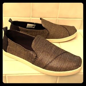 Toms shoes